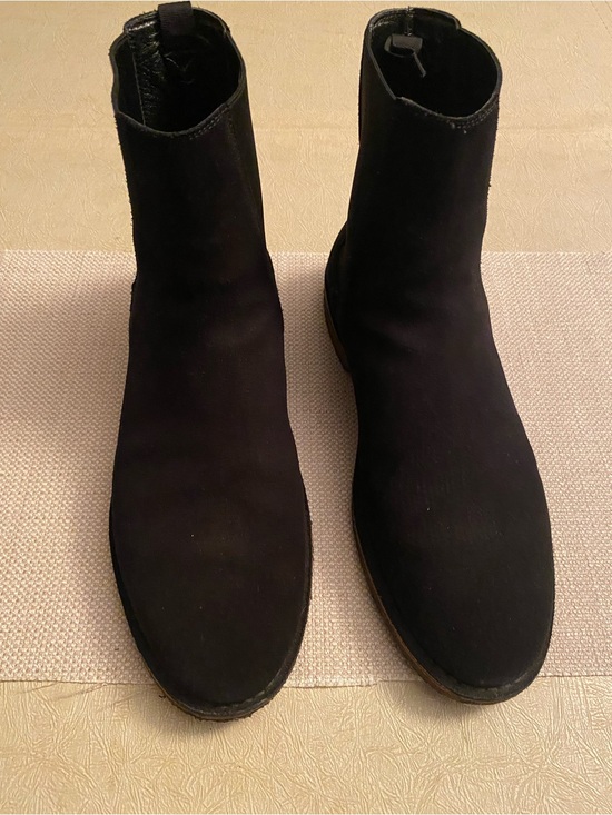 Saint Laurent Other - Men's Saint Laurent Black Suede Chelsea Boots